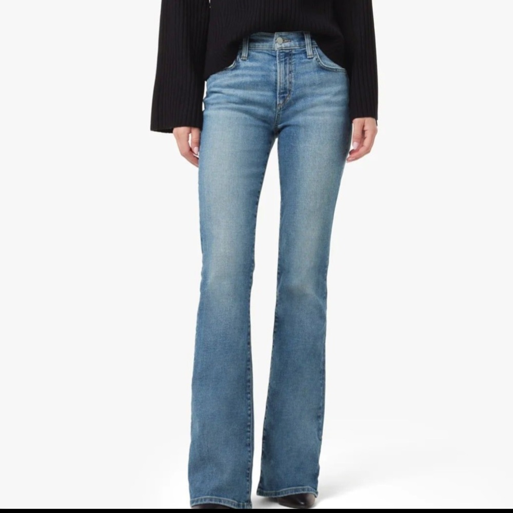 Madewell bootcut / flare leg Jeans in Fairson Wash medium wash